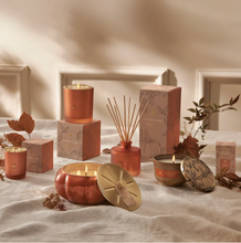 Load image into Gallery viewer, Pumpkin Laurel Large Candle