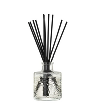 Load image into Gallery viewer, Voluspa California Summers Reed Diffuser
