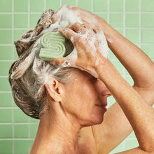 Load image into Gallery viewer, Tea Tree & Mint Clarifying Shampoo Bar