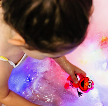 Load image into Gallery viewer, Elmo Glo Pal Character