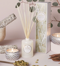 Load image into Gallery viewer, Eucalyptus and White Sage Reed Diffuser