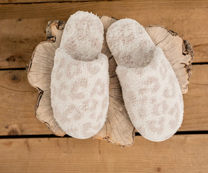 Women's CozyChic Barefoot In The Wild Slippers Cream/Stone