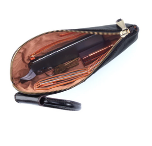 Sable Wristlet in Buffed Leather (Irish Cream)