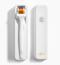 Load image into Gallery viewer, Goldie Locks Micro-Needle Derma Roller Kit
